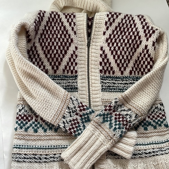 Hollister cream full-zip hooded sweater size small - Picture 5 of 7